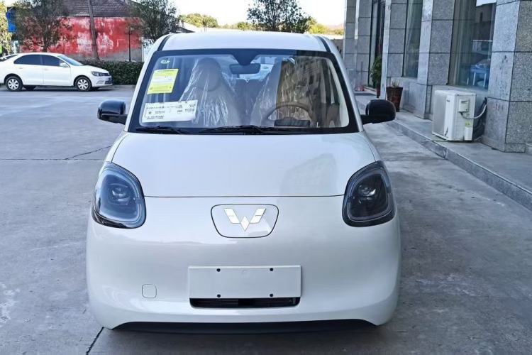 Used Wuling Hongguang MINIEV 2025 Four-Door Version Advanced Edition Exterior 3