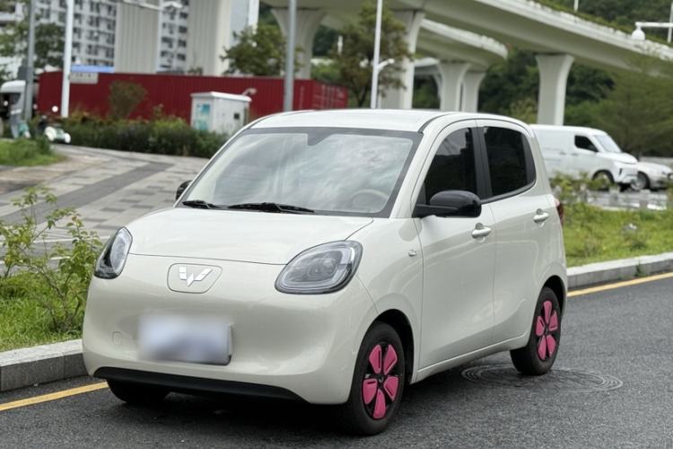Used Wuling Hongguang MINIEV 2025 Four-Door Version Advanced Edition Exterior 3