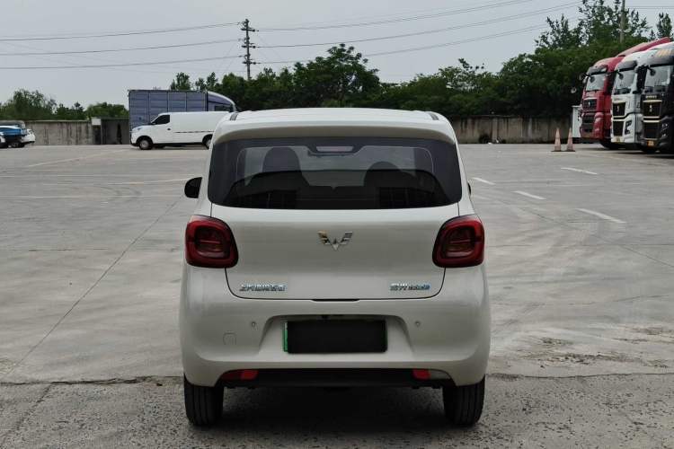Used Wuling Hongguang MINIEV 2025 Four-Door Version Advanced Edition Exterior 3