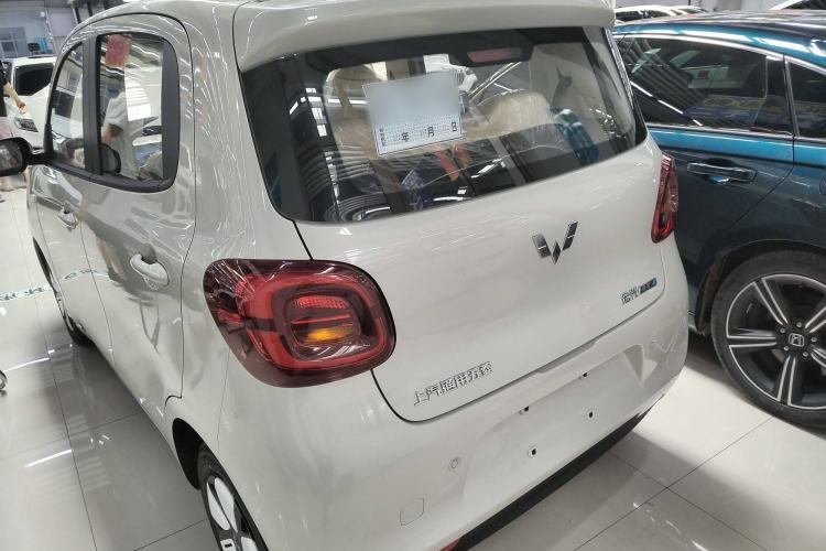 Used Wuling Hongguang MINIEV 2025 Four-Door Version Advanced Edition Exterior 3