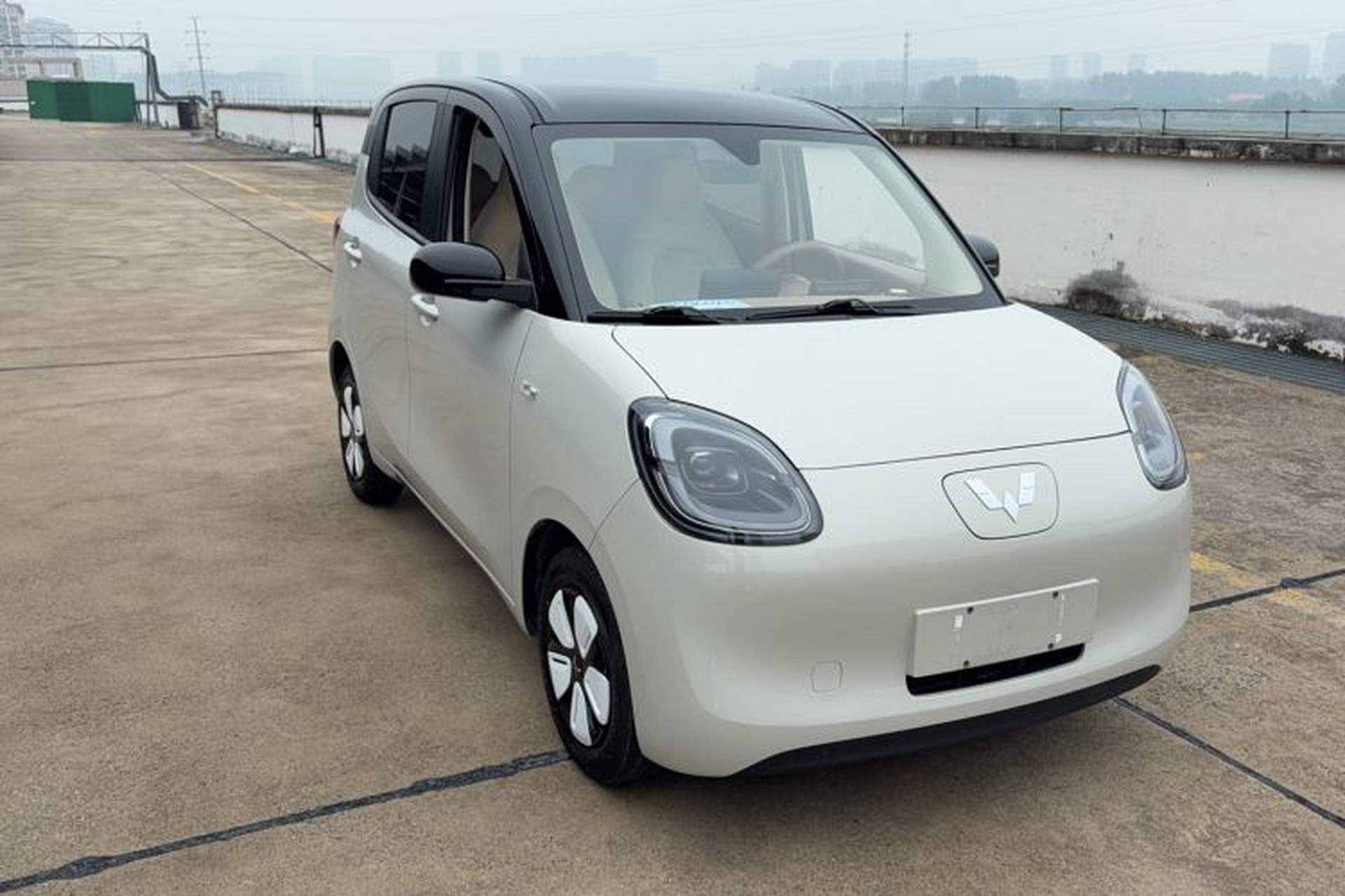 Used Wuling Hongguang MINIEV 2025 Four-Door Version Zhenxiang+ Edition Exterior 3