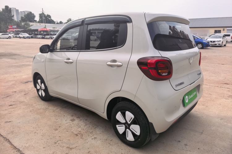 Used Wuling Hongguang MINIEV 2025 Four-Door Version Advanced Edition Exterior 3