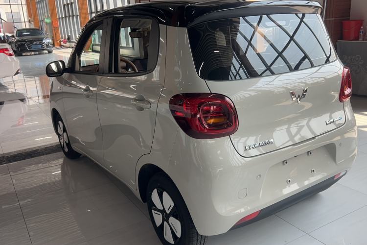 Used Wuling Hongguang MINIEV 2025 Four-Door Version Premium Edition Exterior 3