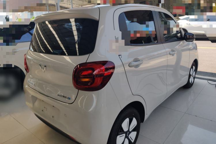 Used Wuling Hongguang MINIEV 2025 Four-Door Version Premium Edition Exterior 3