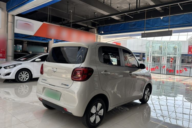 Used Wuling Hongguang MINIEV 2025 Four-Door Version Advanced Edition Exterior 3