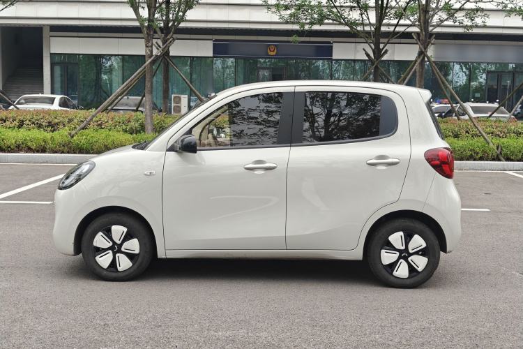 Used Wuling Hongguang MINIEV 2025 Four-Door Version Advanced Edition Exterior 4