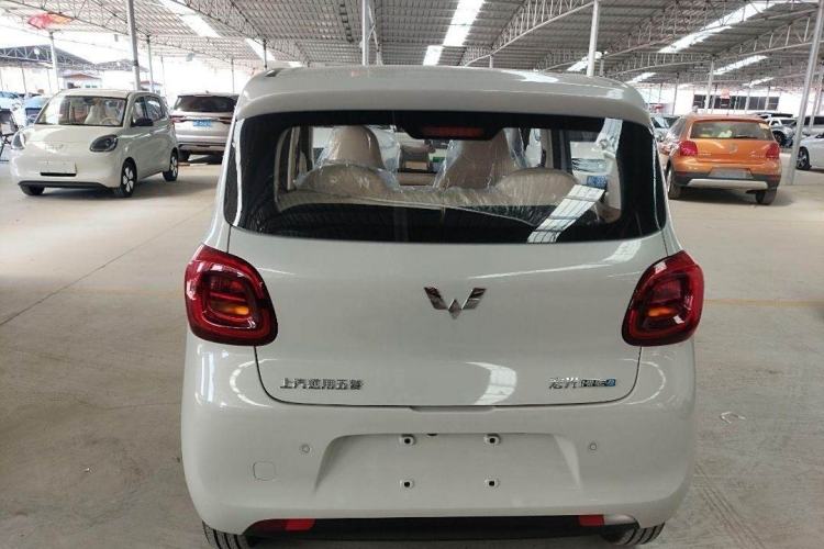 Used Wuling Hongguang MINIEV 2025 Four-Door Version Advanced Edition Exterior 4