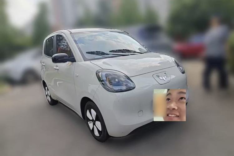 Used Wuling Hongguang MINIEV 2025 Four-Door Version Advanced Edition Exterior 4