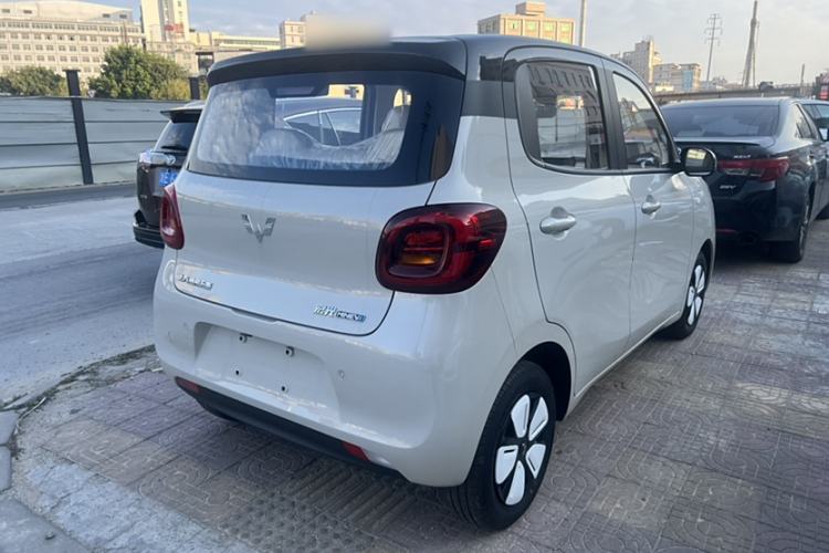Used Wuling Hongguang MINIEV 2025 Four-Door Version Zhenxiang+ Edition Exterior 4