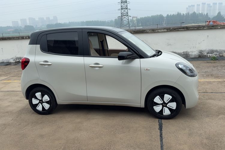 Used Wuling Hongguang MINIEV 2025 Four-Door Version Zhenxiang+ Edition Exterior 4