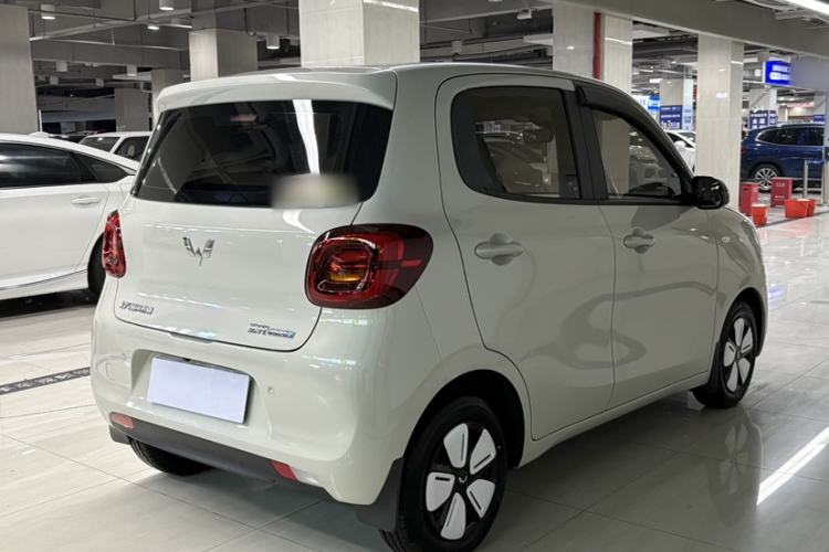Used Wuling Hongguang MINIEV 2025 Four-Door Version Advanced Edition Exterior 4