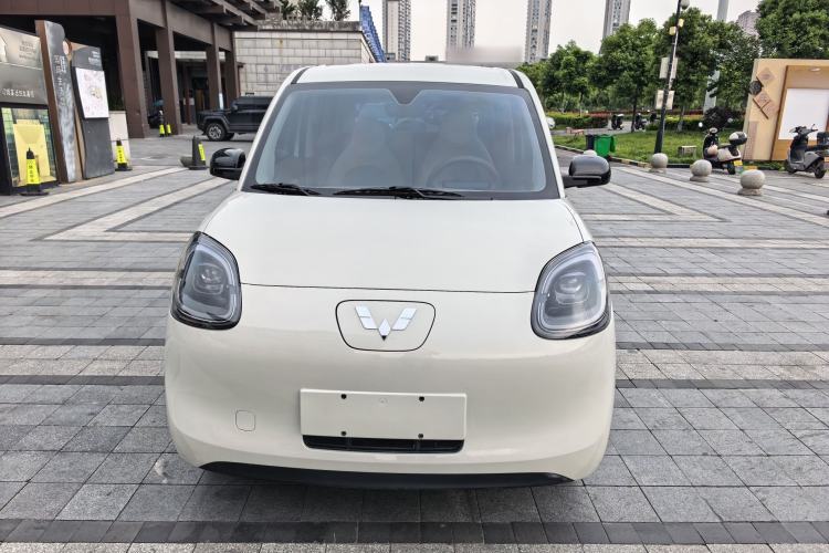Used Wuling Hongguang MINIEV 2025 Four-Door Version Advanced Edition Exterior 4