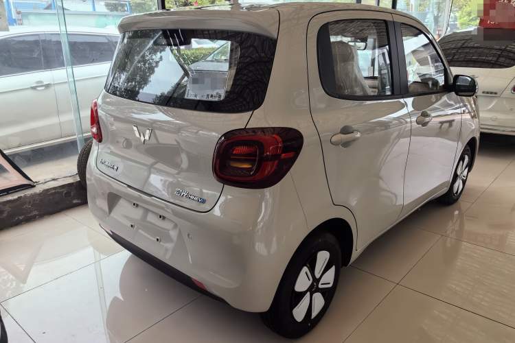 Used Wuling Hongguang MINIEV 2025 Four-Door Version Advanced Edition Exterior 4
