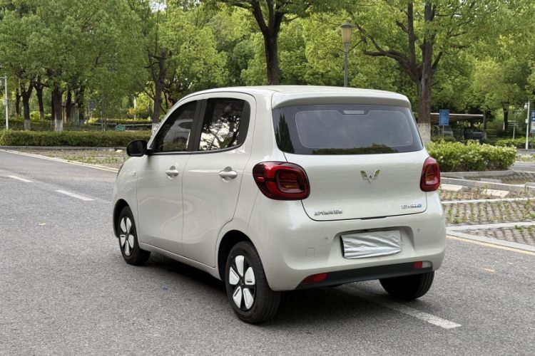 Used Wuling Hongguang MINIEV 2025 Four-Door Version Advanced Edition Exterior 4