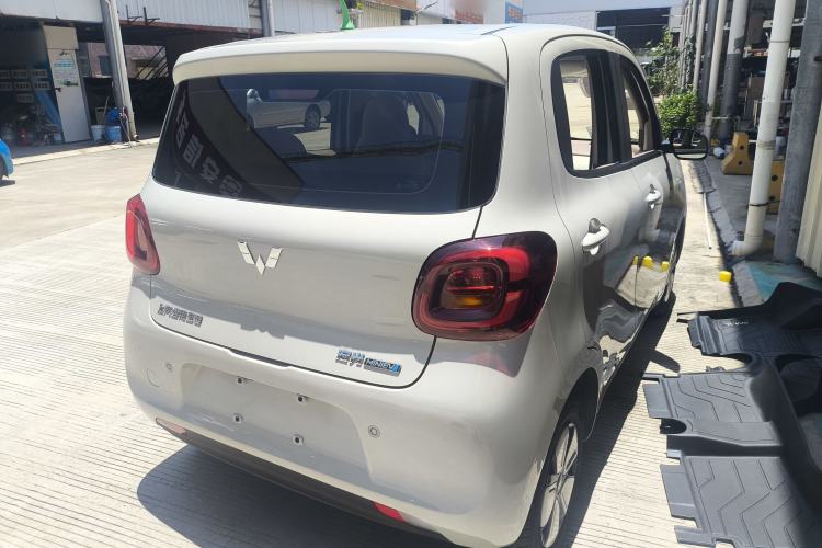 Used Wuling Hongguang MINIEV 2025 Four-Door Version Zhenxiang+ Edition Exterior 4