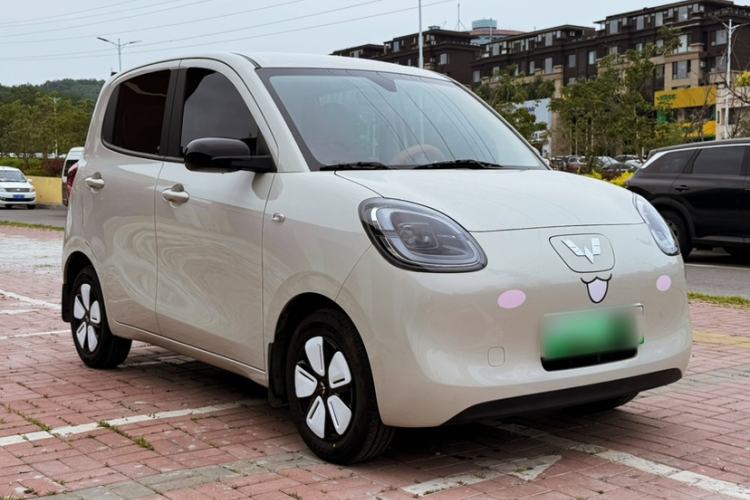 Used Wuling Hongguang MINIEV 2025 Four-Door Version Advanced Edition Exterior 4
