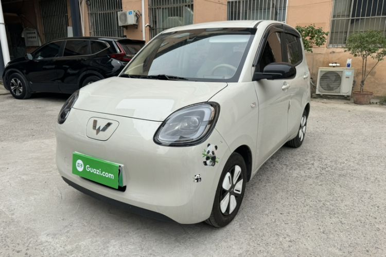 Used Wuling Hongguang MINIEV 2025 Four-Door Version Advanced Edition Exterior 4