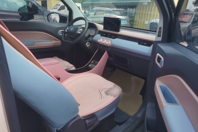 Used Wuling Hongguang MINIEV 2025 Four-Door Version Advanced Edition Exterior 4