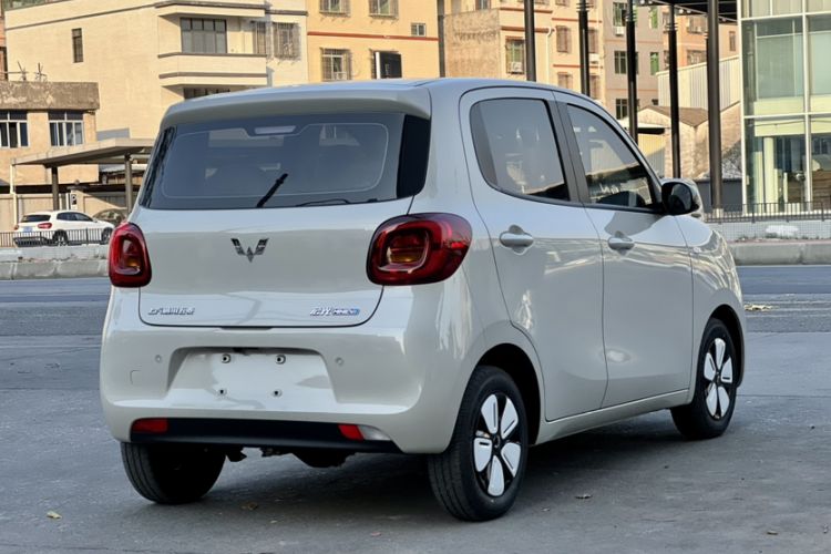 Used Wuling Hongguang MINIEV 2025 Four-Door Version Advanced Edition Exterior 5