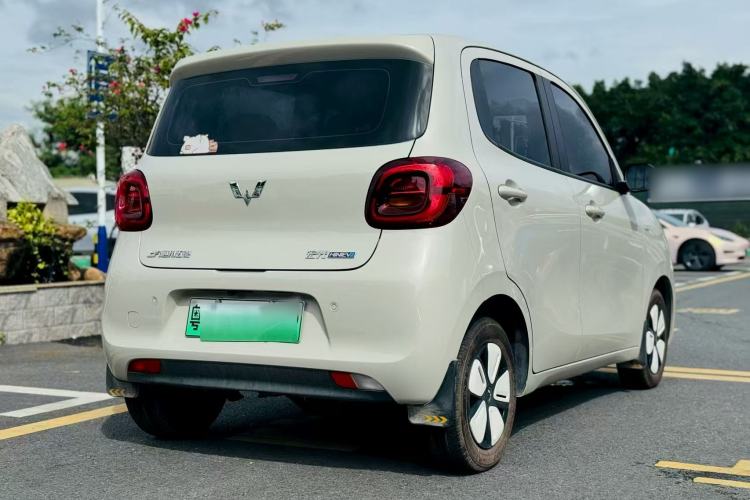 Used Wuling Hongguang MINIEV 2025 Four-Door Version Advanced Edition Exterior 5
