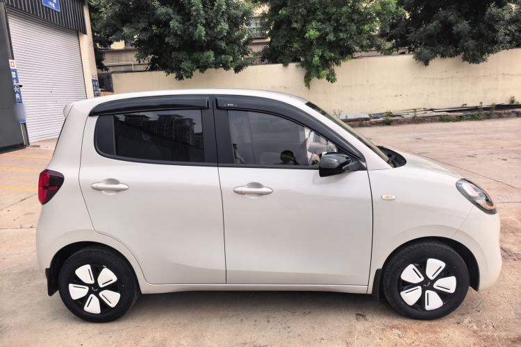 Used Wuling Hongguang MINIEV 2025 Four-Door Version Advanced Edition Exterior 5