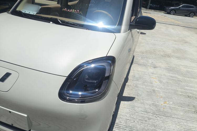 Used Wuling Hongguang MINIEV 2025 Four-Door Version Zhenxiang+ Edition Exterior 5