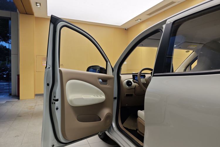 Used Wuling Hongguang MINIEV 2025 Four-Door Version Premium Edition Exterior 6