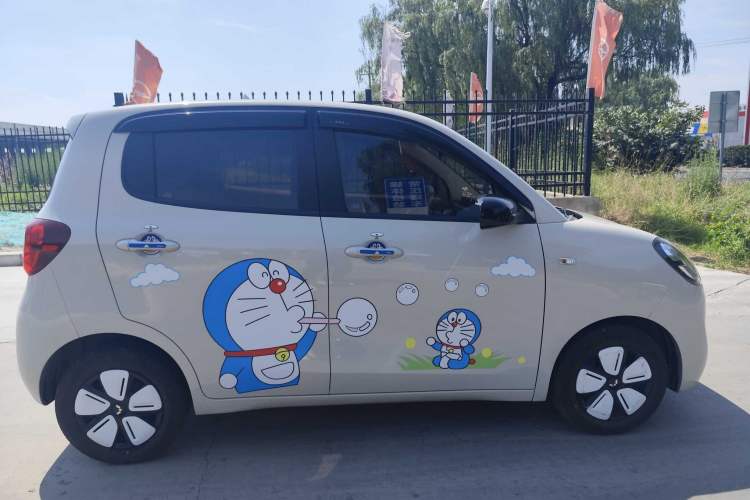Used Wuling Hongguang MINIEV 2025 Four-Door Version Advanced Edition Exterior 6