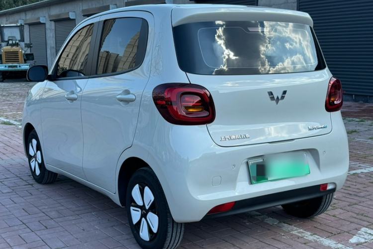 Used Wuling Hongguang MINIEV 2025 Four-Door Version Advanced Edition Exterior 6
