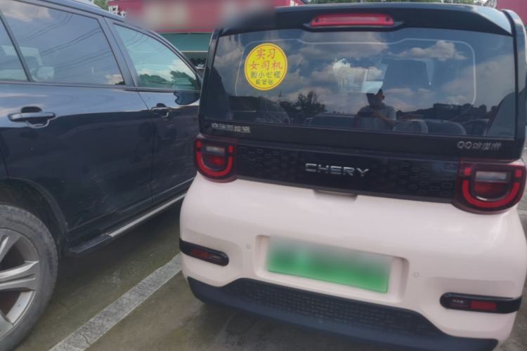 Used Wuling Hongguang MINIEV 2025 Four-Door Version Advanced Edition Exterior 6