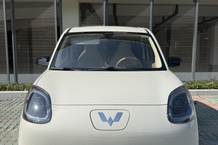 Used Wuling Hongguang MINIEV 2025 Four-Door Version Advanced Edition Exterior 6