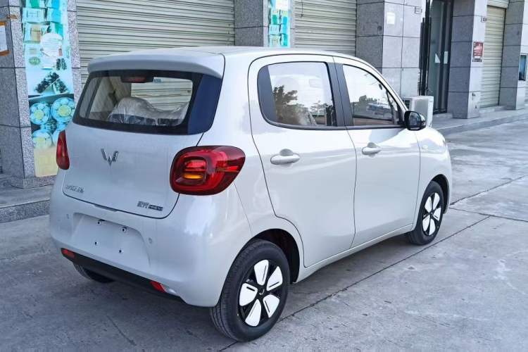 Used Wuling Hongguang MINIEV 2025 Four-Door Version Advanced Edition Exterior 7