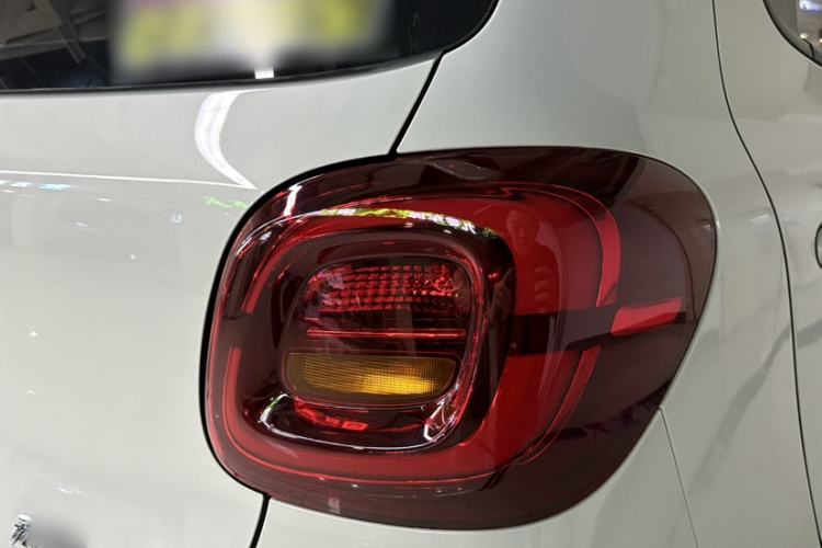 Used Wuling Hongguang MINIEV 2025 Four-Door Version Advanced Edition Exterior 7