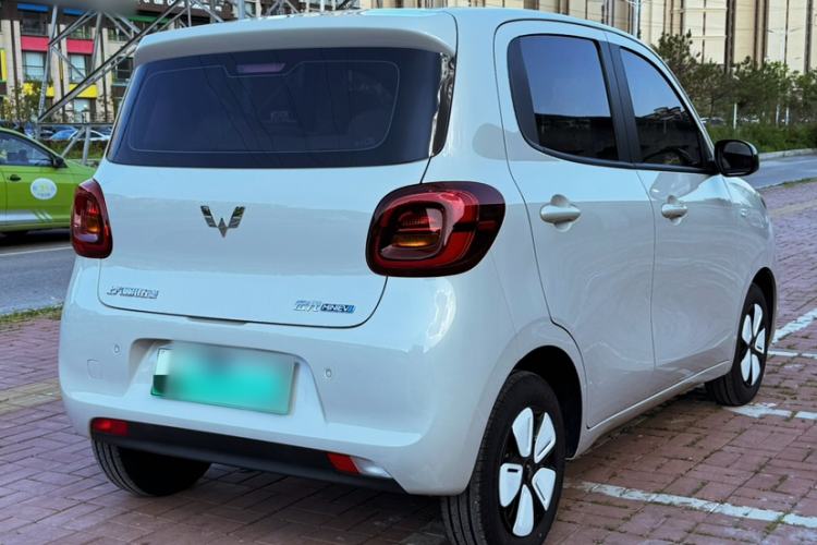 Used Wuling Hongguang MINIEV 2025 Four-Door Version Advanced Edition Exterior 7