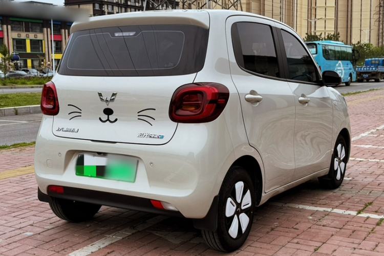 Used Wuling Hongguang MINIEV 2025 Four-Door Version Advanced Edition Exterior 7