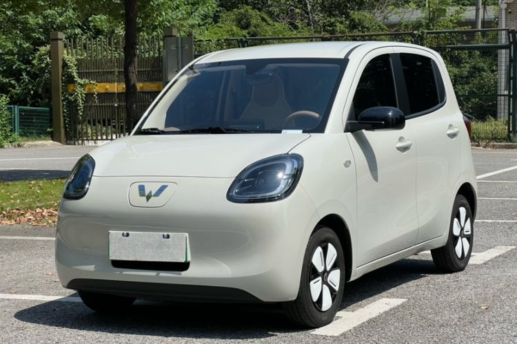 Used Wuling Hongguang MINIEV 2025 Four-Door Version Advanced Edition Exterior 7