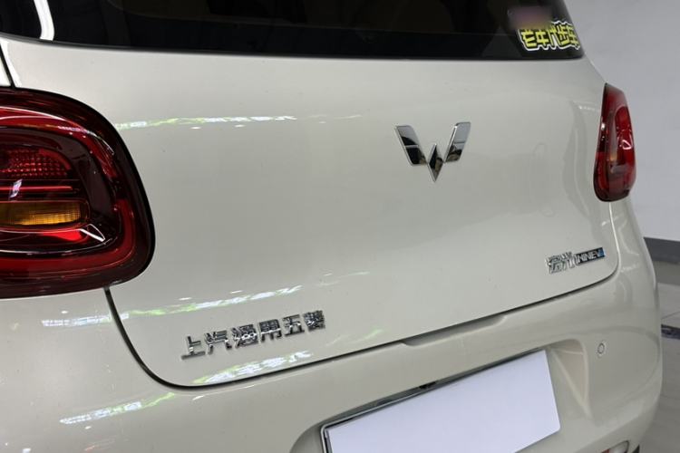 Used Wuling Hongguang MINIEV 2025 Four-Door Version Advanced Edition Exterior 8