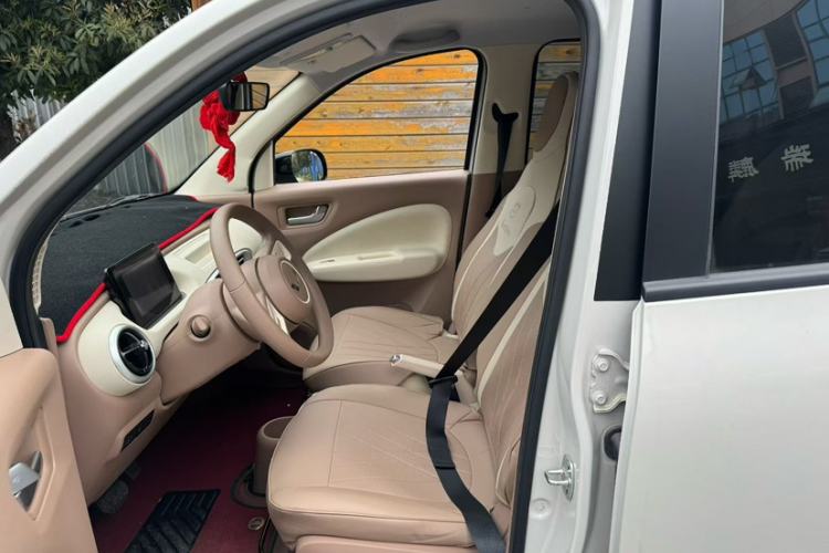 Used Wuling Hongguang MINIEV 2025 Four-Door Version Advanced Edition Exterior 9