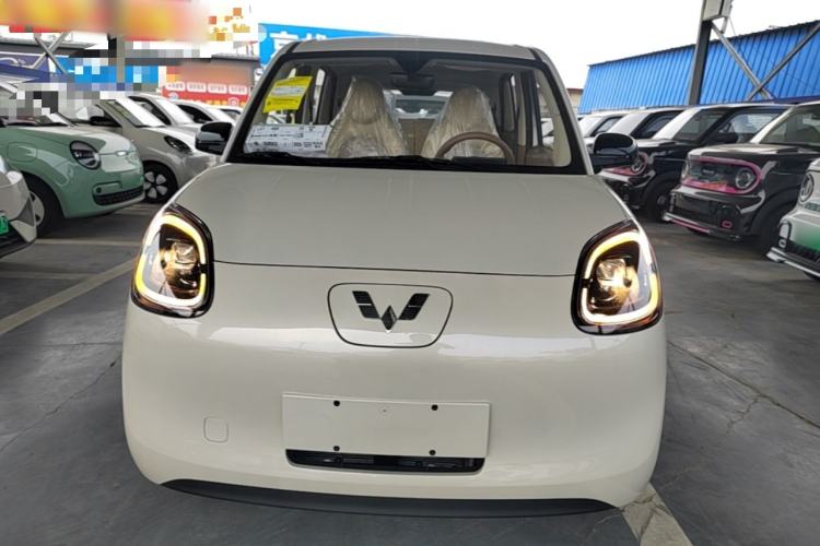 Used Wuling Hongguang MINIEV 2025 Four-Door Version Advanced Edition Front