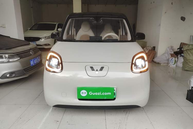 Used Wuling Hongguang MINIEV 2025 Four-Door Version Advanced Edition Front