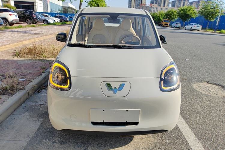 Used Wuling Hongguang MINIEV 2025 Four-Door Version Advanced Edition Front