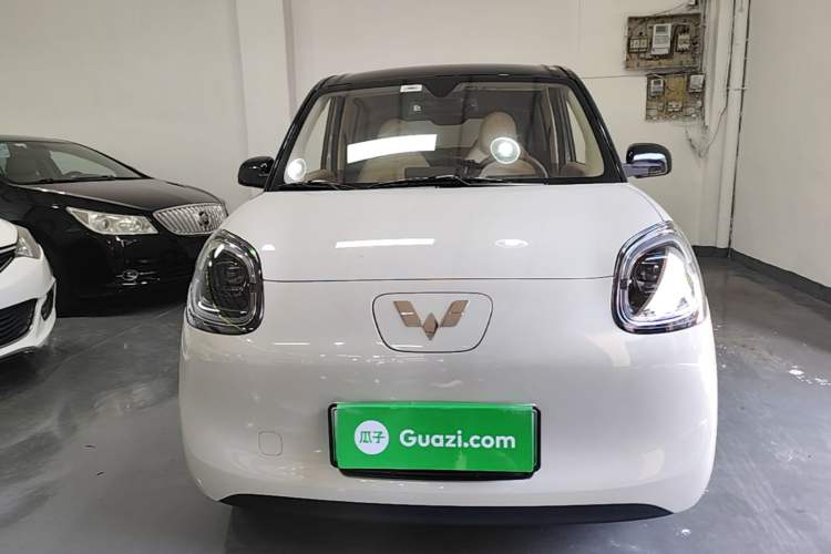 Used Wuling Hongguang MINIEV 2025 Four-Door Version Premium Edition Front