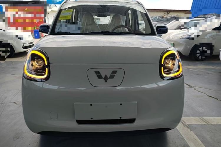 Used Wuling Hongguang MINIEV 2025 Four-Door Version Advanced Edition Front