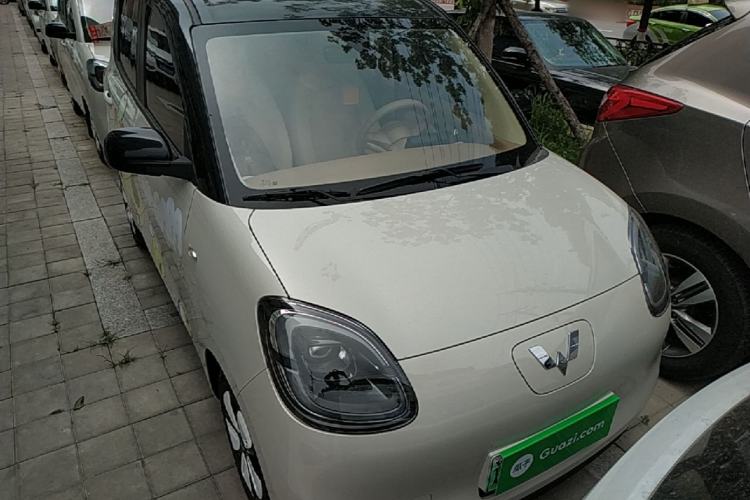 Used Wuling Hongguang MINIEV 2025 Four-Door Version Advanced Edition Front
