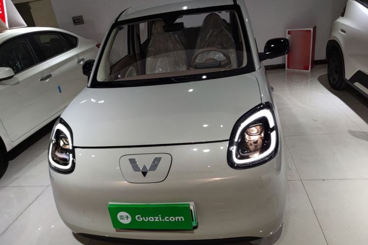 Used Wuling Hongguang MINIEV 2025 Four-Door Version Advanced Edition Front