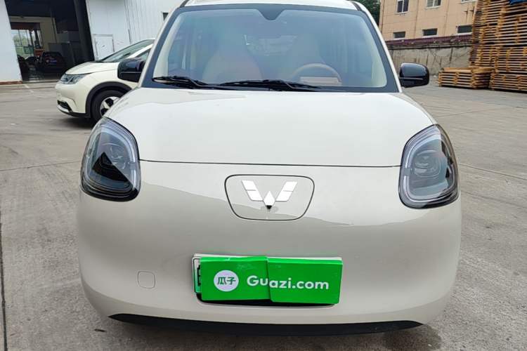 Used Wuling Hongguang MINIEV 2025 Four-Door Version Advanced Edition Front