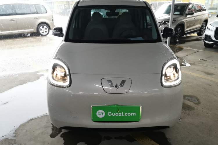 Used Wuling Hongguang MINIEV 2025 Four-Door Version Advanced Edition Front