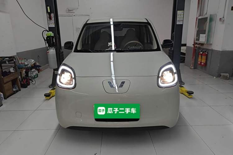 Used Wuling Hongguang MINIEV 2025 Four-Door Version Advanced Edition Front