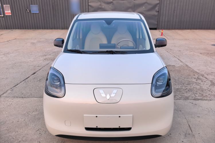 Used Wuling Hongguang MINIEV 2025 Four-Door Version Premium Edition Front
