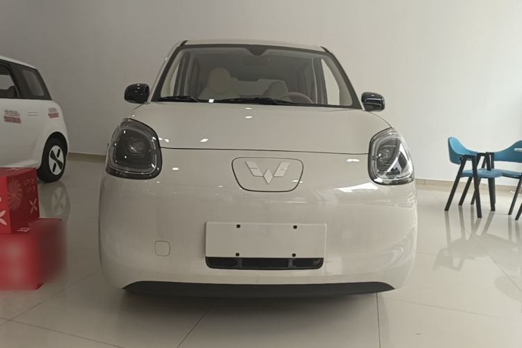 Used Wuling Hongguang MINIEV 2025 Four-Door Version Advanced Edition Front